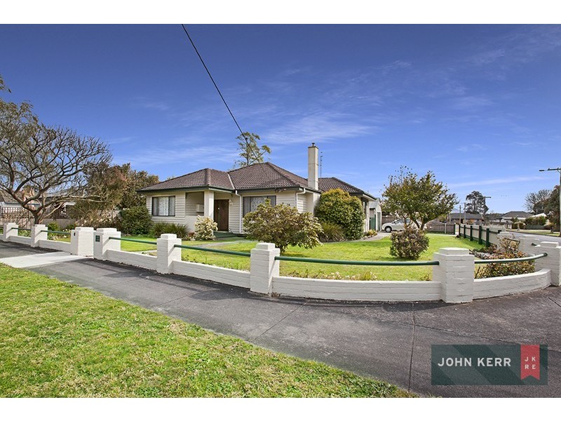 76 Hennessey Street, Moe VIC 3825