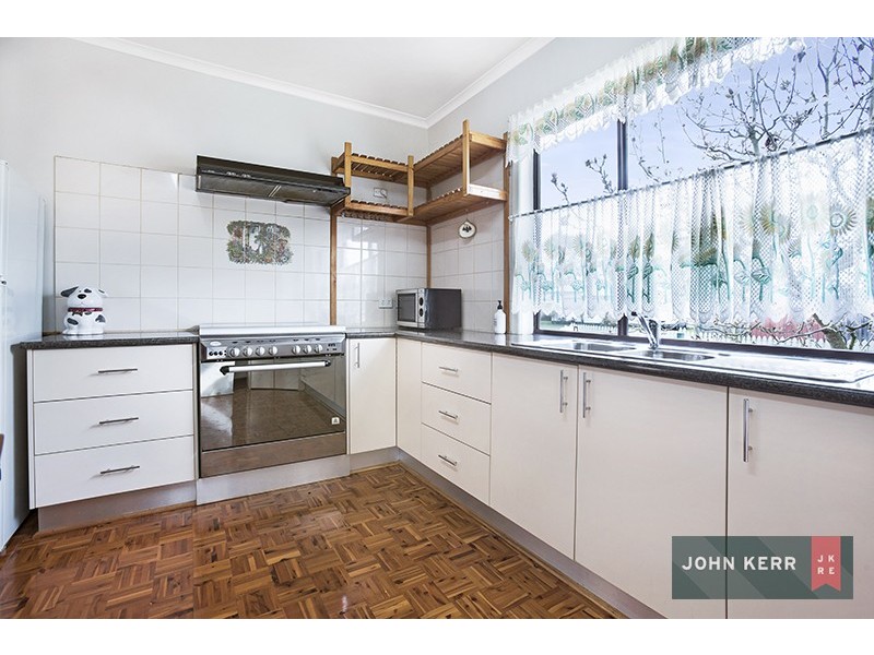 76 Hennessey Street, Moe VIC 3825