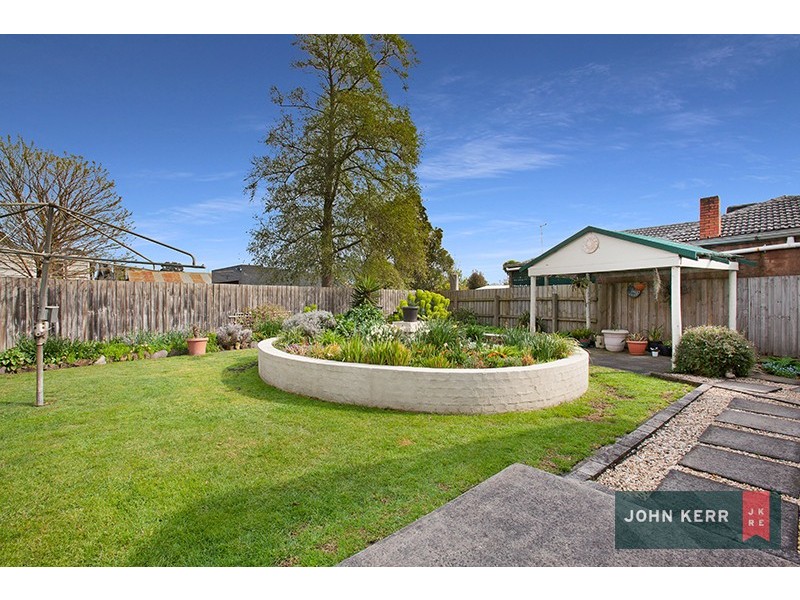 76 Hennessey Street, Moe VIC 3825