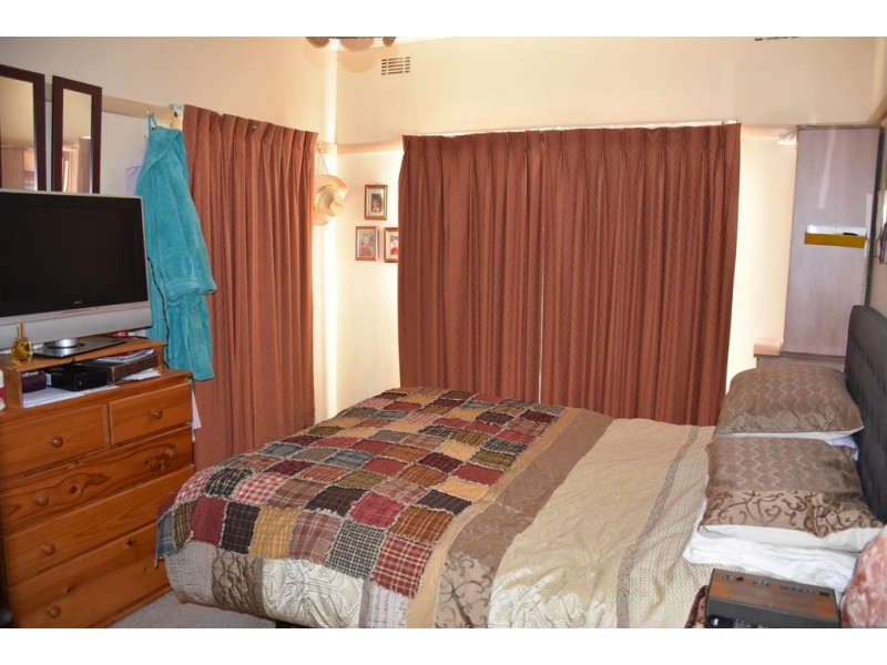 42 Hampton Street, Moe VIC 3825