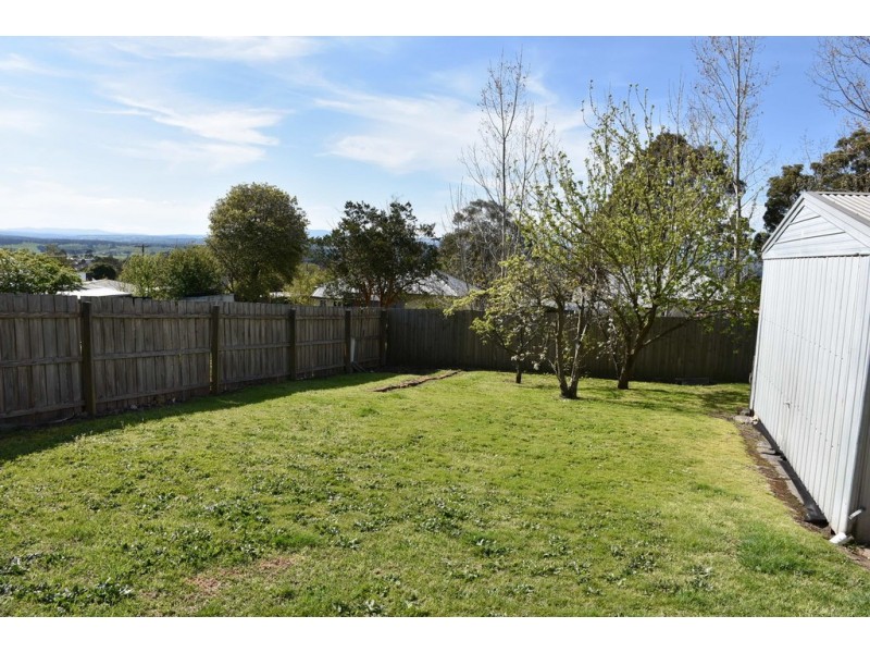 42 Hampton Street, Moe VIC 3825