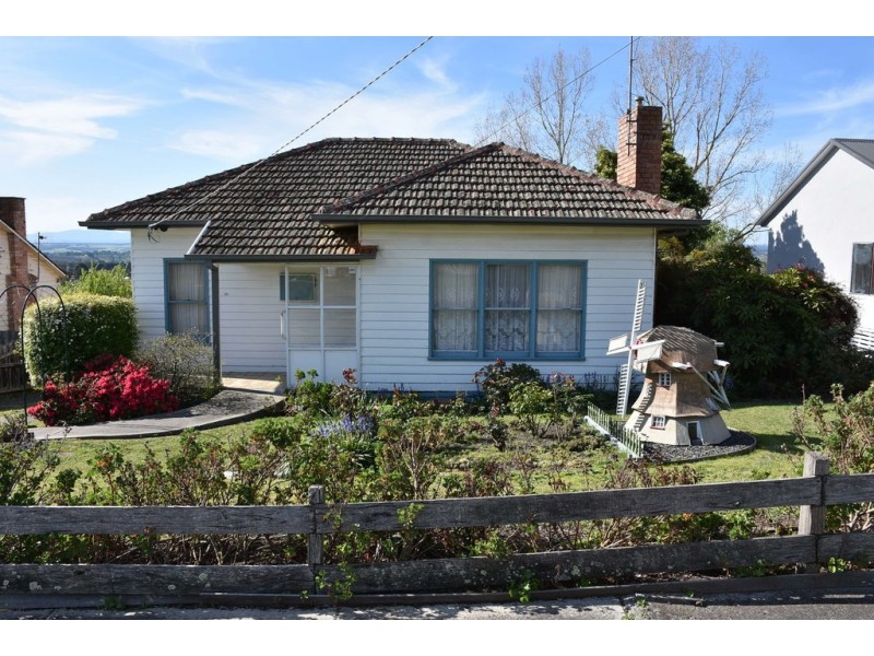 42 Hampton Street, Moe VIC 3825