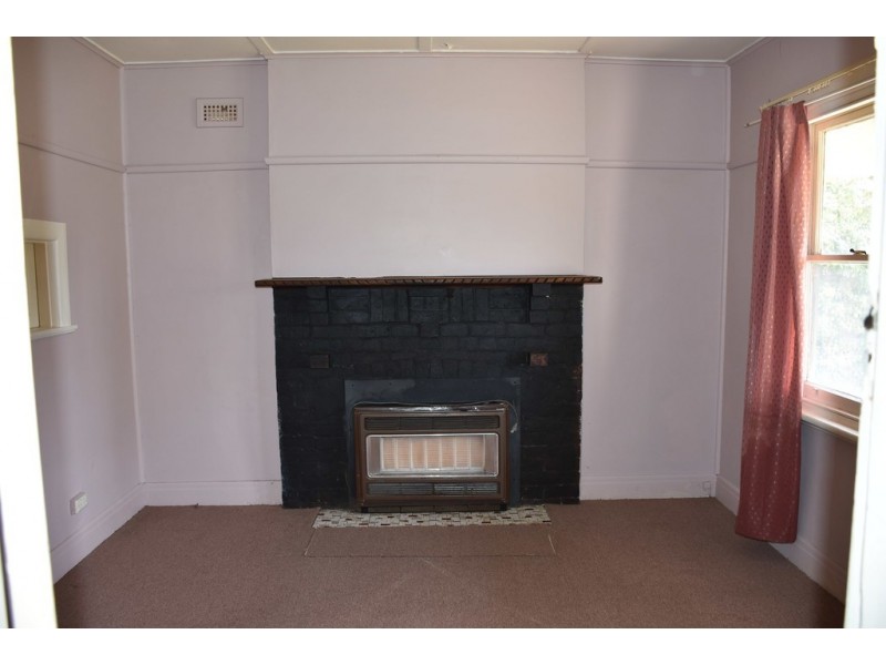 50 Fowler Street, Moe VIC 3825