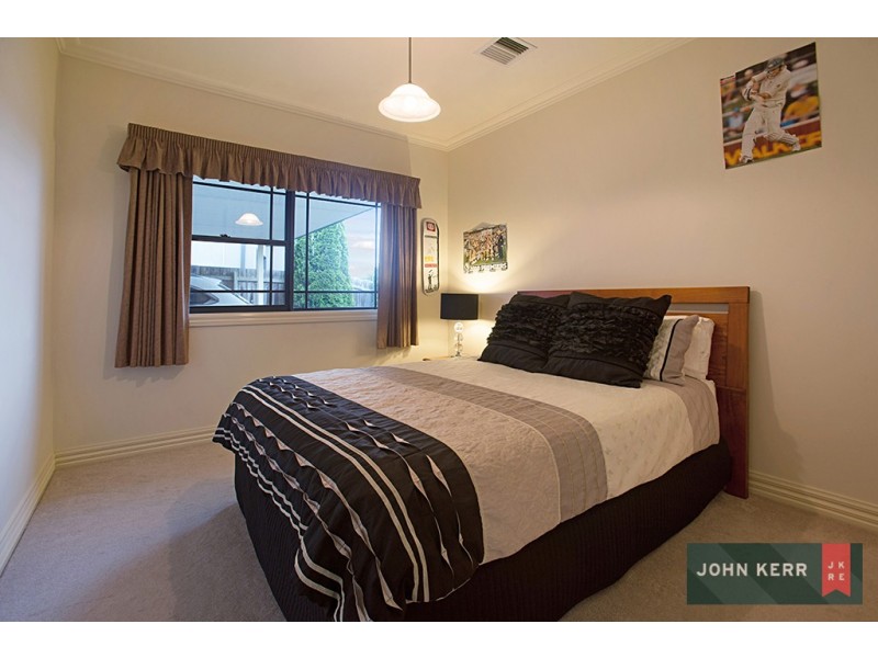 4 Falcon Court, Moe VIC 3825