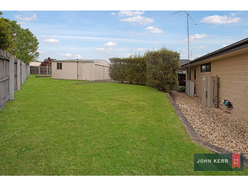 4 Falcon Court, Moe VIC 3825