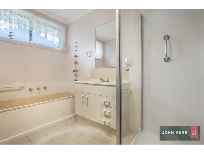 Unit 3/7 Saxtons Drive, Moe VIC 3825