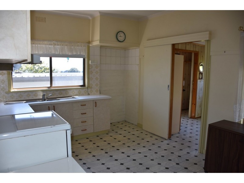 68 High Street, Moe VIC 3825