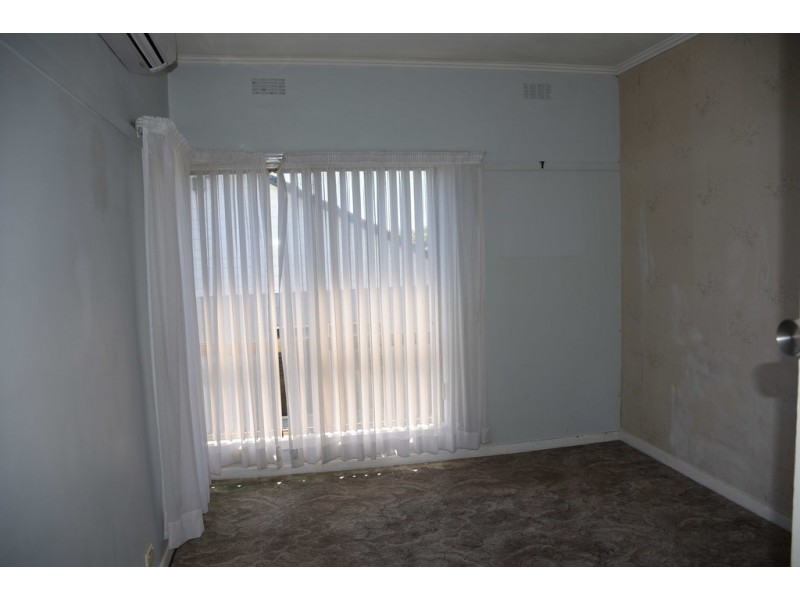 68 High Street, Moe VIC 3825