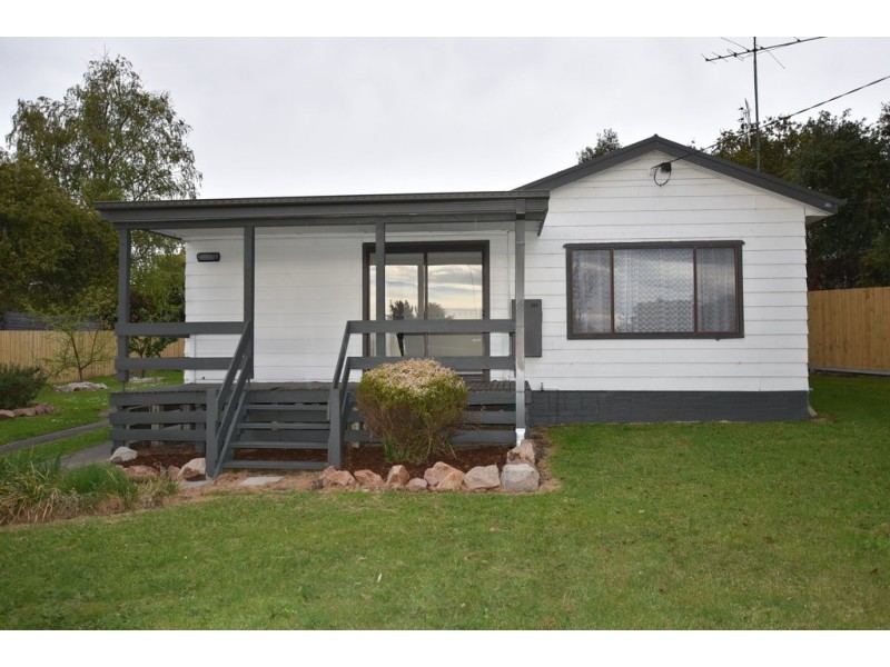 26 Murray Road, Newborough VIC 3825