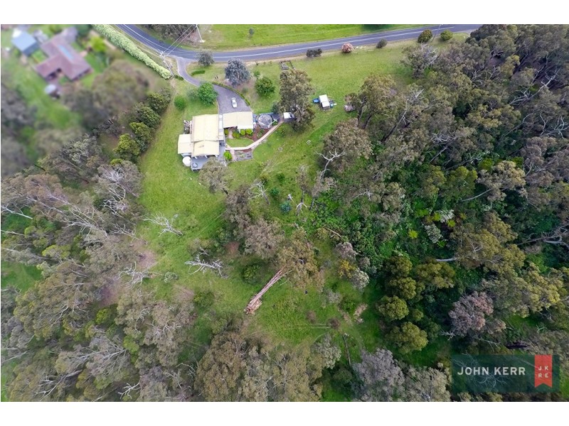 60 Pearces Track, Hernes Oak VIC 3825