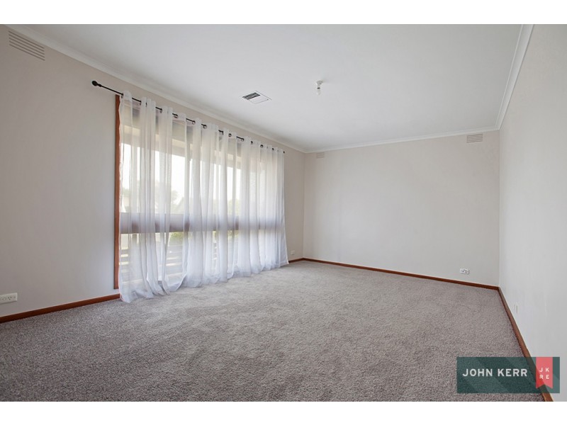 100 Torres St, Newborough VIC 3825