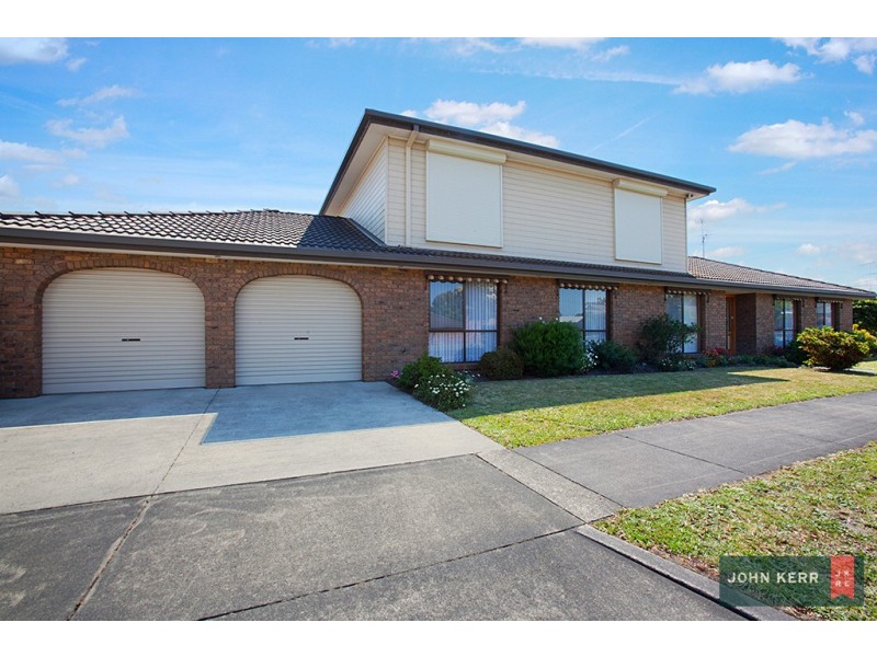 42 Ollerton Avenue, Newborough VIC 3825