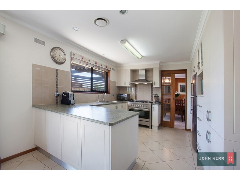 42 Ollerton Avenue, Newborough VIC 3825