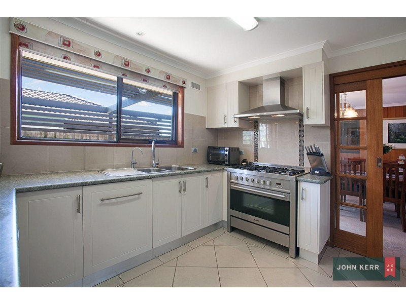 42 Ollerton Avenue, Newborough VIC 3825