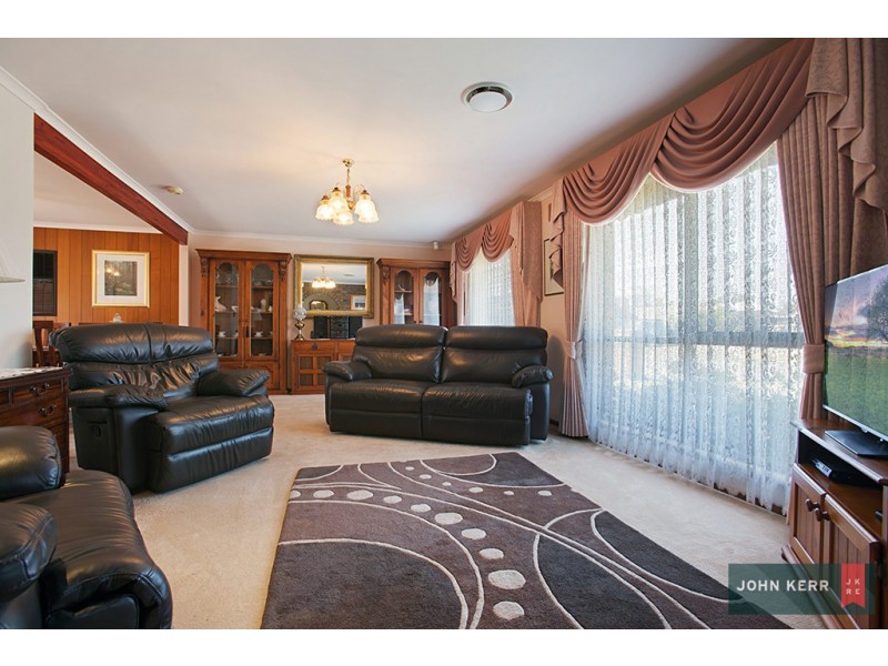 42 Ollerton Avenue, Newborough VIC 3825