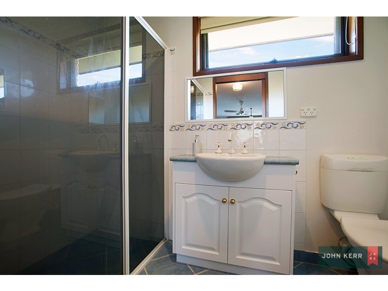 42 Ollerton Avenue, Newborough VIC 3825