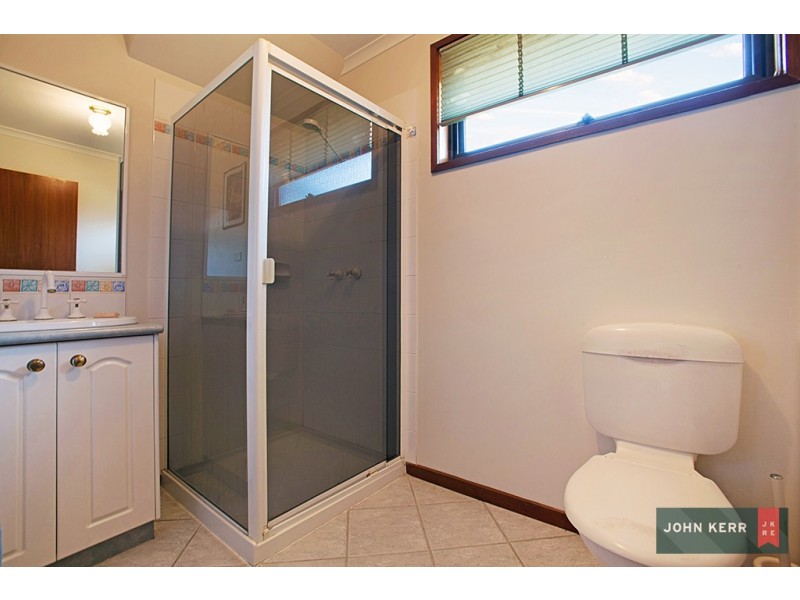 42 Ollerton Avenue, Newborough VIC 3825