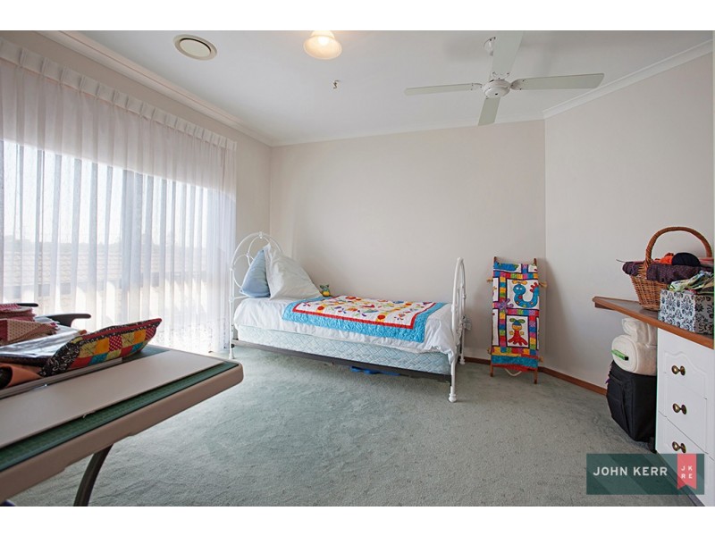 42 Ollerton Avenue, Newborough VIC 3825