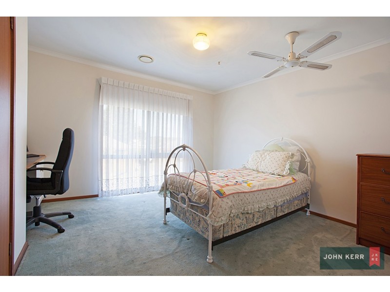 42 Ollerton Avenue, Newborough VIC 3825