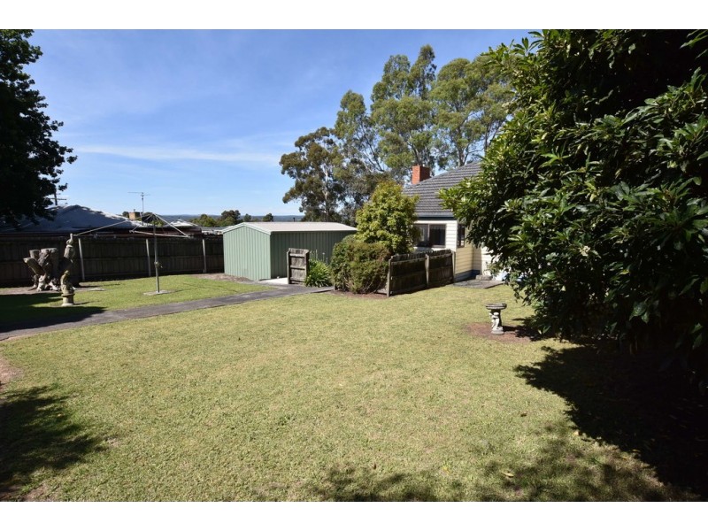 2 Halden Crescent, Moe VIC 3825