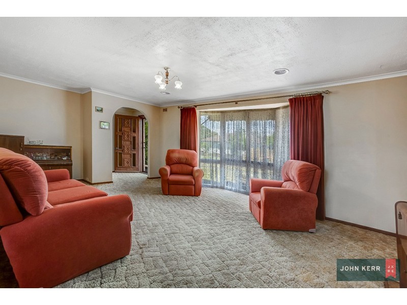 17 Burnside Street, Moe VIC 3825