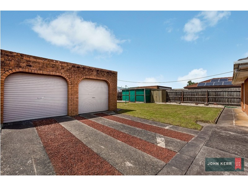 17 Burnside Street, Moe VIC 3825