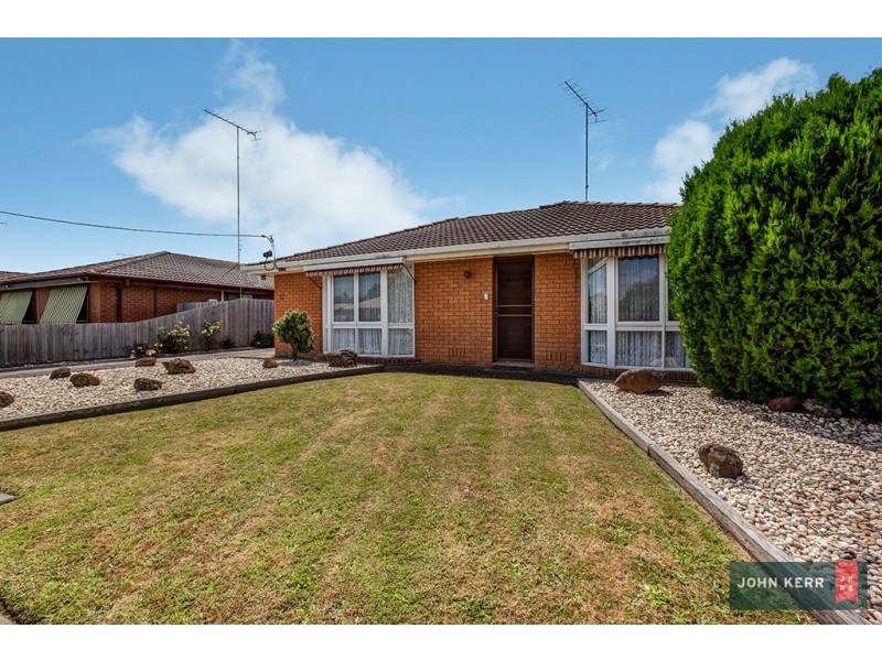 17 Burnside Street, Moe VIC 3825