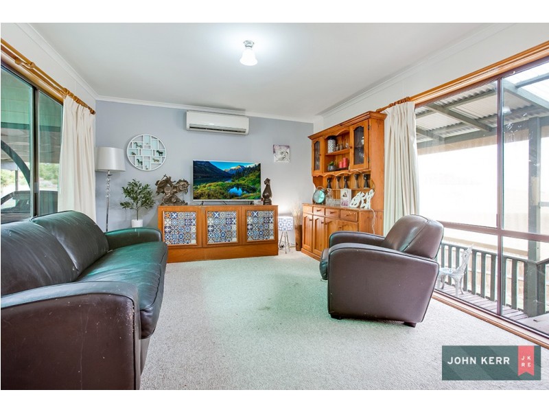 25 Tooronga Road, Willow Grove VIC 3825