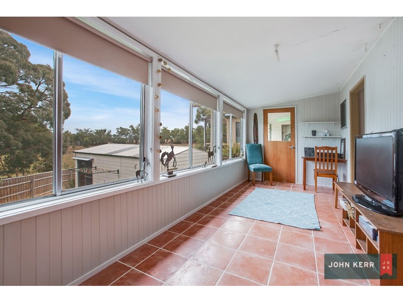 25 Tooronga Road, Willow Grove VIC 3825