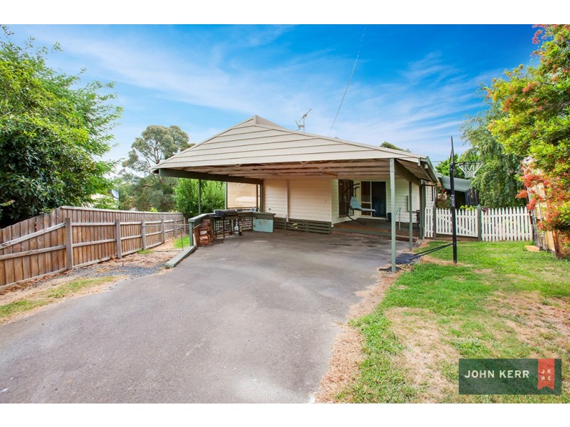 25 Tooronga Road, Willow Grove VIC 3825