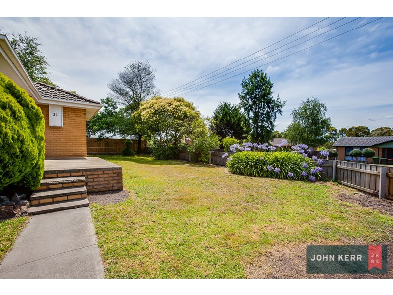 37 Northern Avenue, Newborough VIC 3825