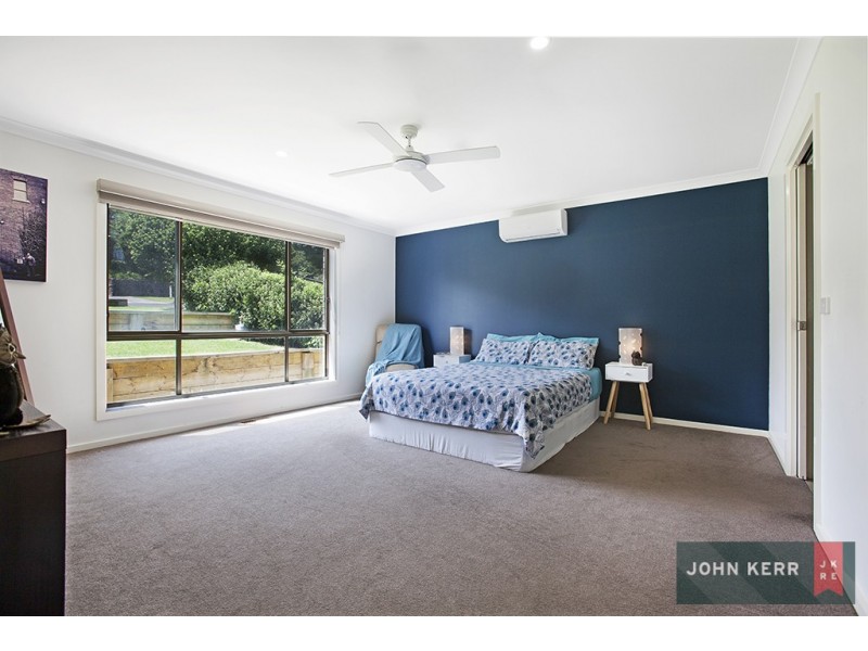 37 Smallburn Avenue, Newborough VIC 3825