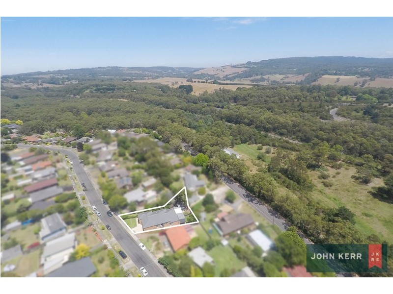 37 Smallburn Avenue, Newborough VIC 3825