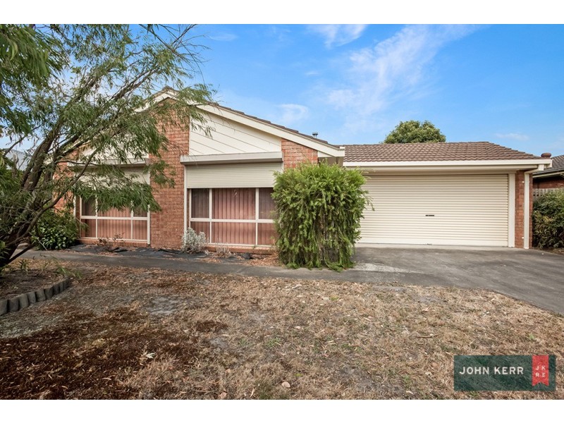 20 Colli Drive, Newborough VIC 3825