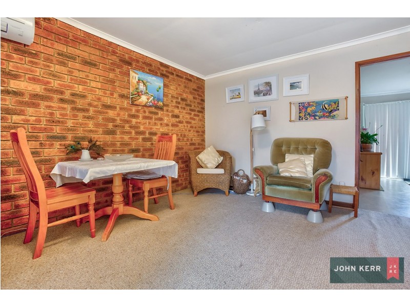2/8 Hyland Street, Moe VIC 3825