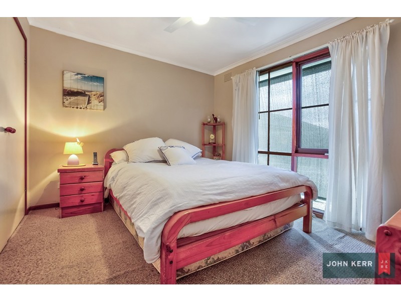 2/8 Hyland Street, Moe VIC 3825