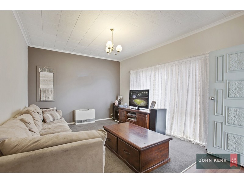 9 Staff Street, Moe VIC 3825
