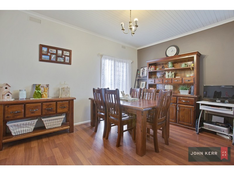 9 Staff Street, Moe VIC 3825
