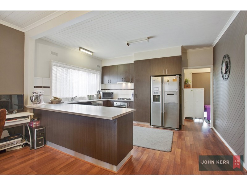 9 Staff Street, Moe VIC 3825