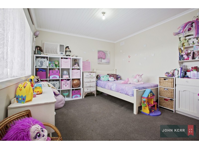 9 Staff Street, Moe VIC 3825