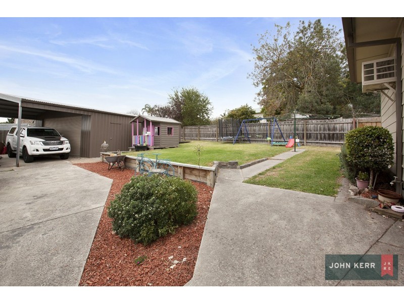 9 Staff Street, Moe VIC 3825