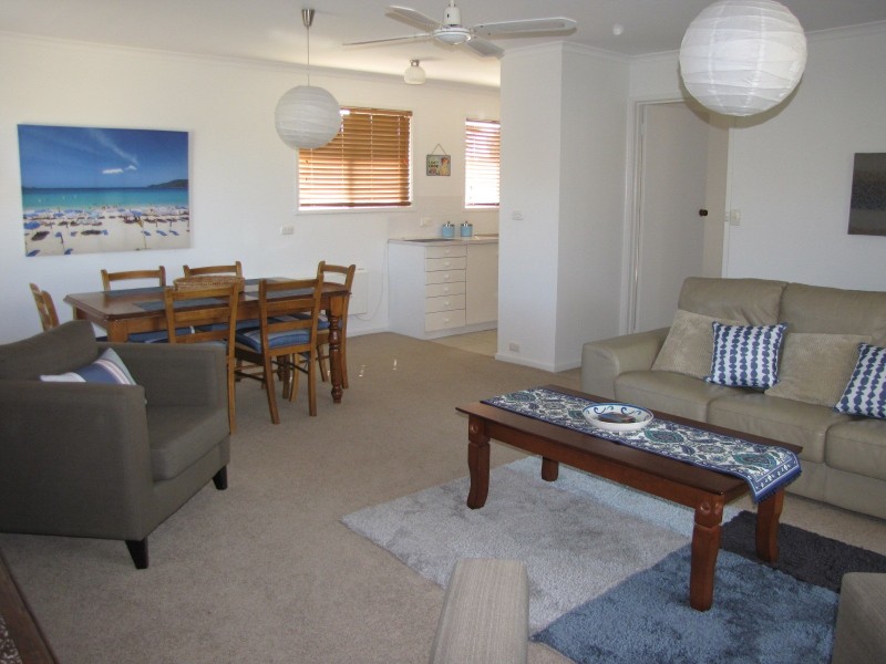 4 Roscrea Crescent, Walkerville VIC 3956