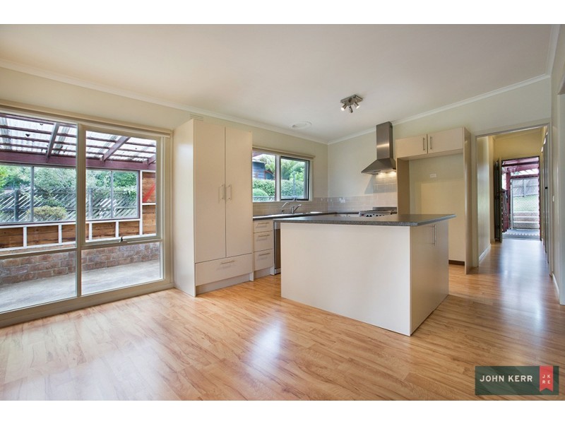 37 St Phillack Crescent, Rawson VIC 3825