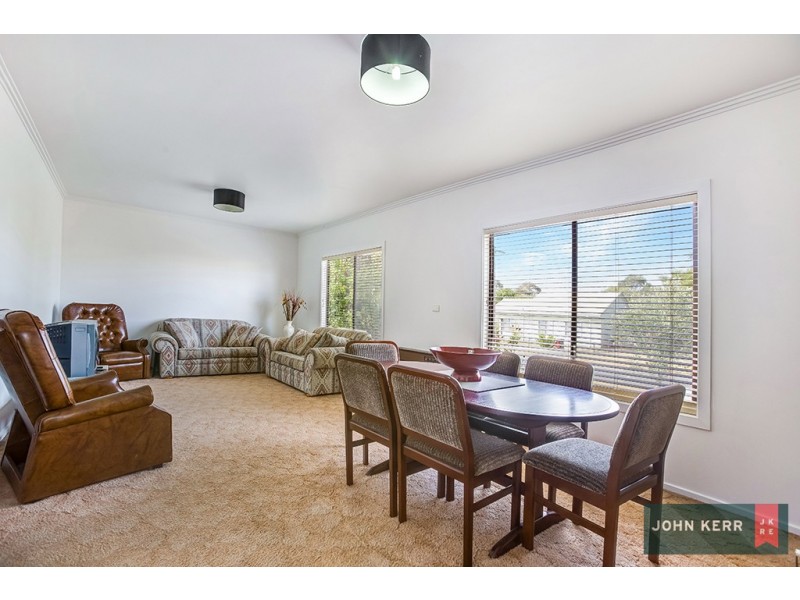 4 Ross Avenue, Moe VIC 3825