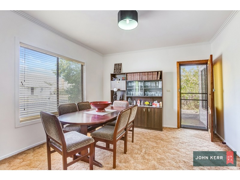 4 Ross Avenue, Moe VIC 3825