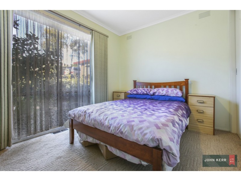 5 Smallburn Avenue, Newborough VIC 3825