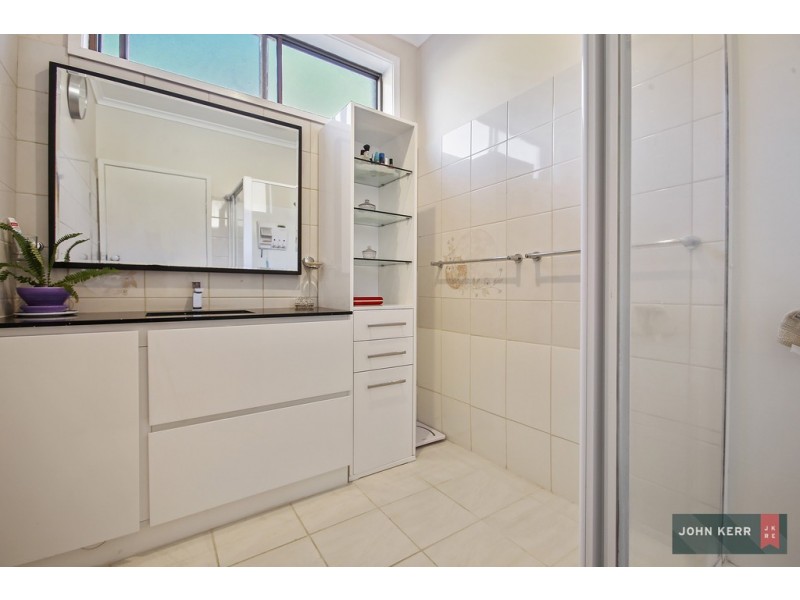 5 Smallburn Avenue, Newborough VIC 3825