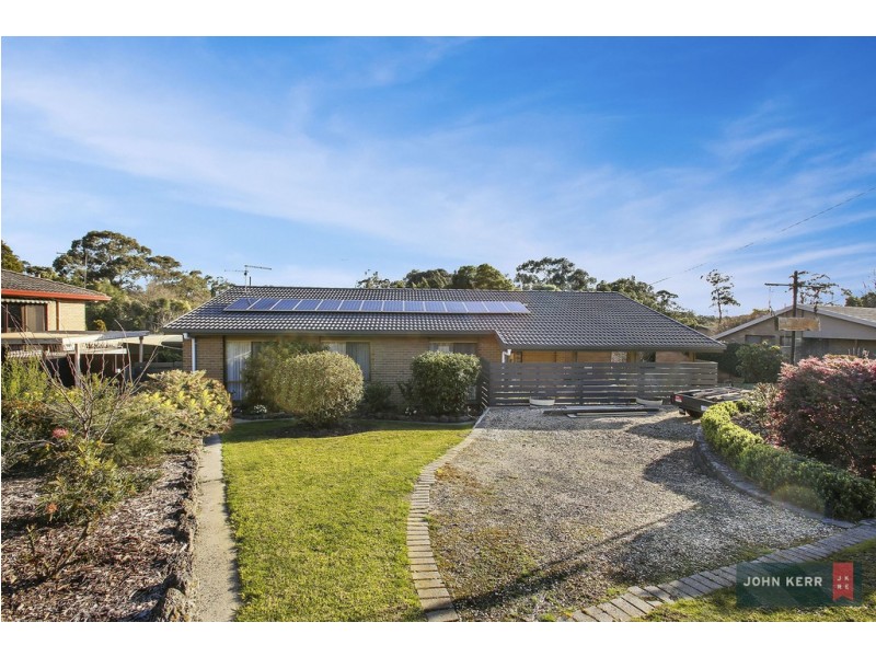 5 Smallburn Avenue, Newborough VIC 3825