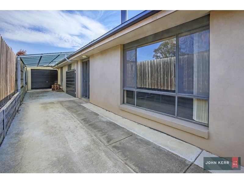 7 Libra Crescent, Moe VIC 3825