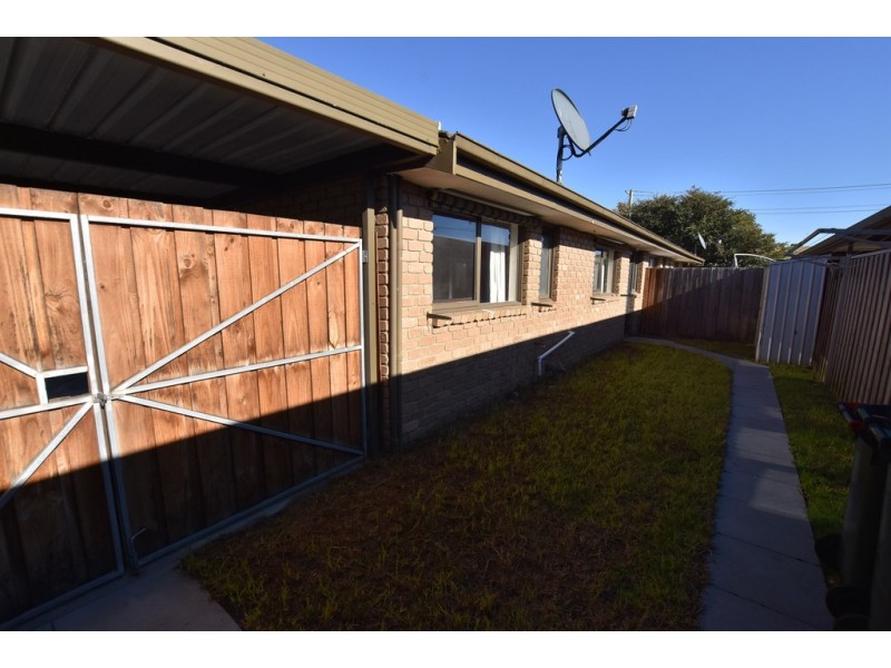 2/14-18 Bell Street, Moe VIC 3825